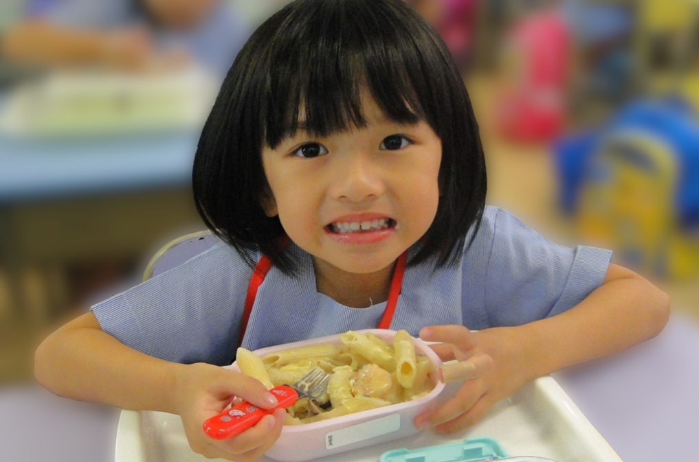 Students Bringing Their Own Lunch
