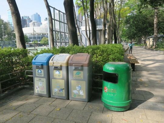 兴发街一号维多利亚公园 (近17号闸入口)