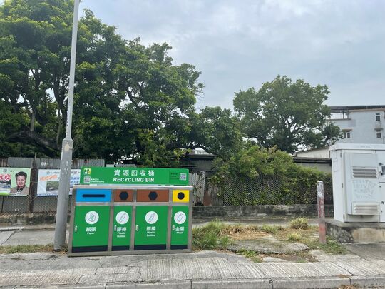 大树下东路FB0599电灯柱后面