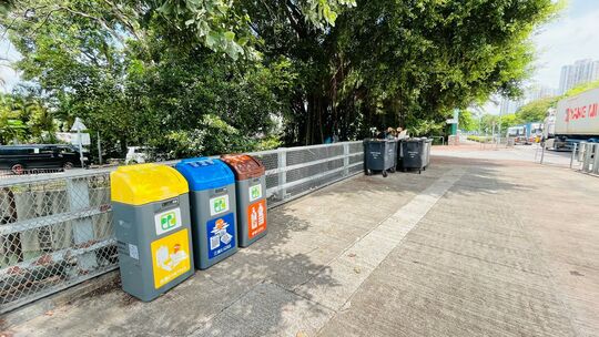 屏厦路罗屋村垃圾桶站侧