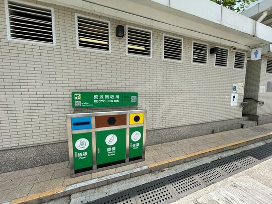 马田村公厕近垃圾站