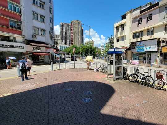 廣福道及靖遠街交界（近廣福華庭）