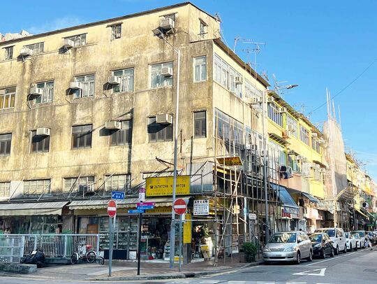 上水新成路及符興街交界（近行人隧道口）