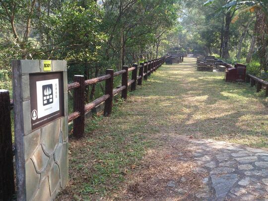 粉岭鹤薮鹤薮路八 仙岭烧烤地点B301