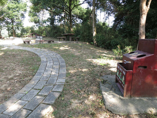 Kam Shan Barbecue Site - KS/B/007, Tai Po Road Barbecue Site - Kowloon Reservoir Barbecue Area